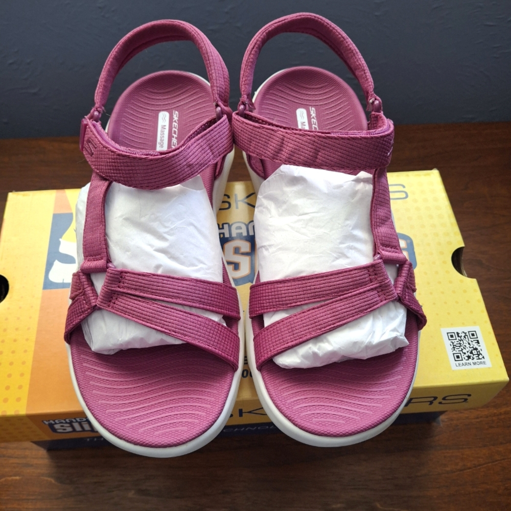NEW Skechers Fuschia Pink Go Walk Massage Fit Sandals